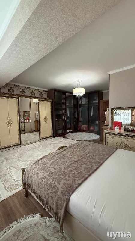 4 xonali kvartira, ЖК Карат Строй